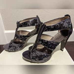 Michael Kors Berkley T-Strap, sequined